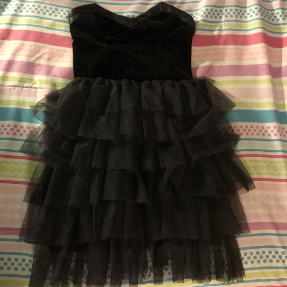 Black prom dress
